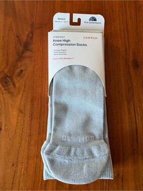 Comrad Everyday Knee High Compression Socks - Light Gray